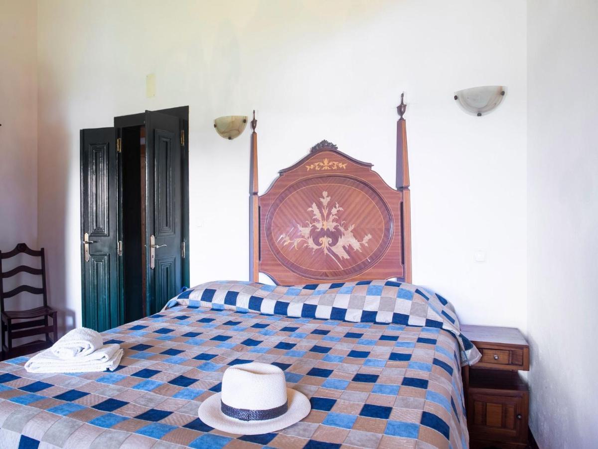 Вілла House With Authentic Tiling And Antique Furniture Монтемор-у-Нову Екстер'єр фото