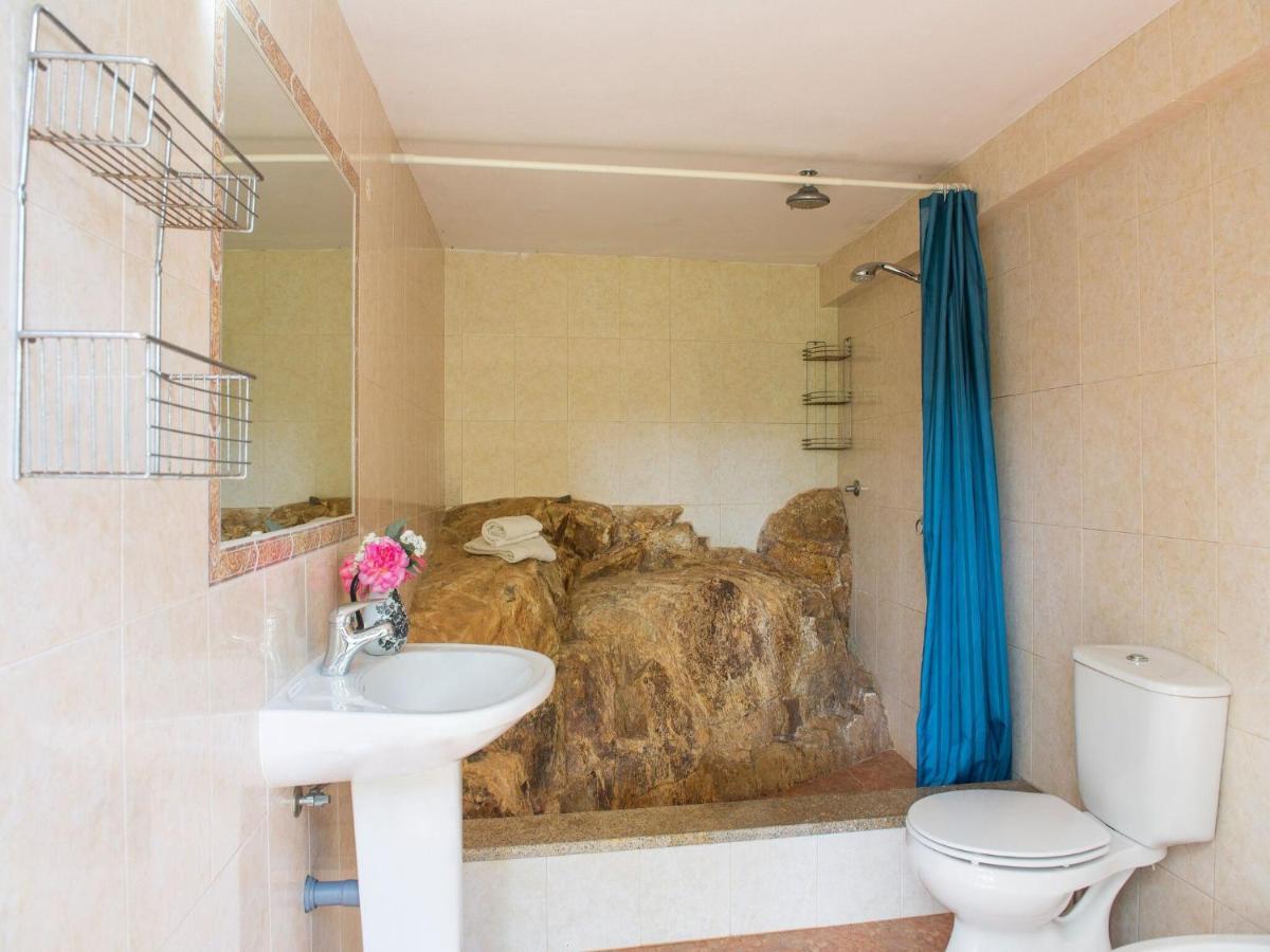 Вілла House With Authentic Tiling And Antique Furniture Монтемор-у-Нову Екстер'єр фото